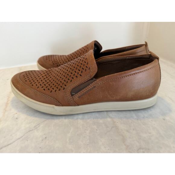 ECCO Collins Perforated Light Saddle Leather Slip-On Shoes Men’s 11